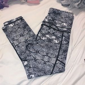 Zyia cobra metallic light n tight leggings